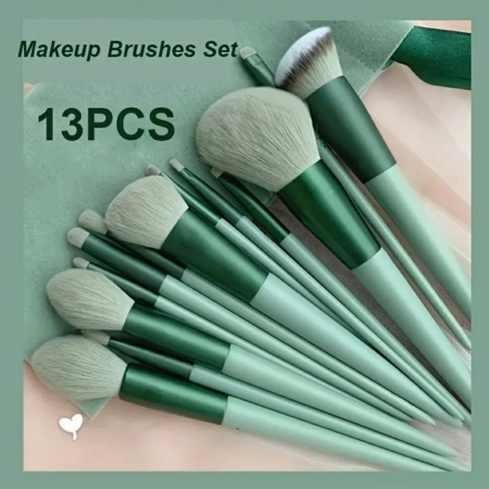 High-Quality Professional Makeup Brushes, Green, Blue, Brown